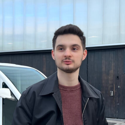 Дмитрий Калашников